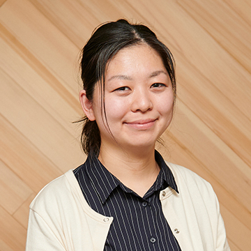 岩見留理さん　生活指導員